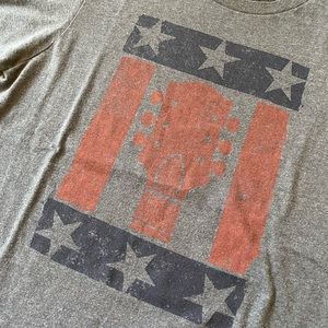 True craft lived in tee. Men’s medium.